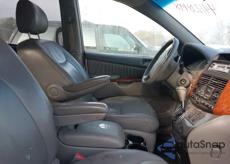 2004 Toyota Sienna Xle from USA, damaged, VIN 5TDZA22C84S001441